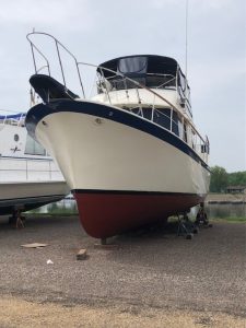boatyard, Hatteras 42 LRC, trawler for sale