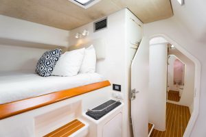 bed, Voyage 520, catamaran for sale