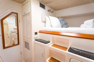 bed, Voyage 520, catamaran for sale