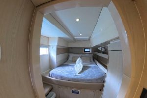 bed, Leopard 51 PowerCat, trawler for sale