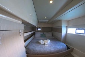 bed, Leopard 51 PowerCat, trawler for sale