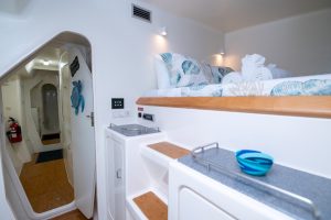 bed, Voyage 500, catamaran for sale