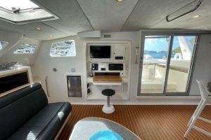 salon, Voyage 500, catamaran for sale