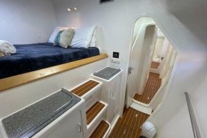 bed, Voyage 500, catamaran for sale