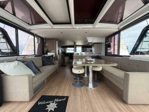 salon, Bali 4.8, catamaran for sale