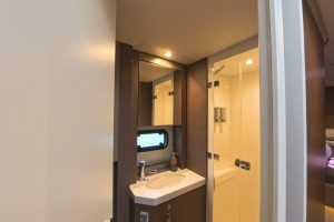 bath, Bali 4.6, catamaran for sale