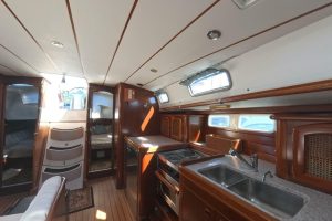 interior, Beneteau 461 Oceanis, sailboat for sale