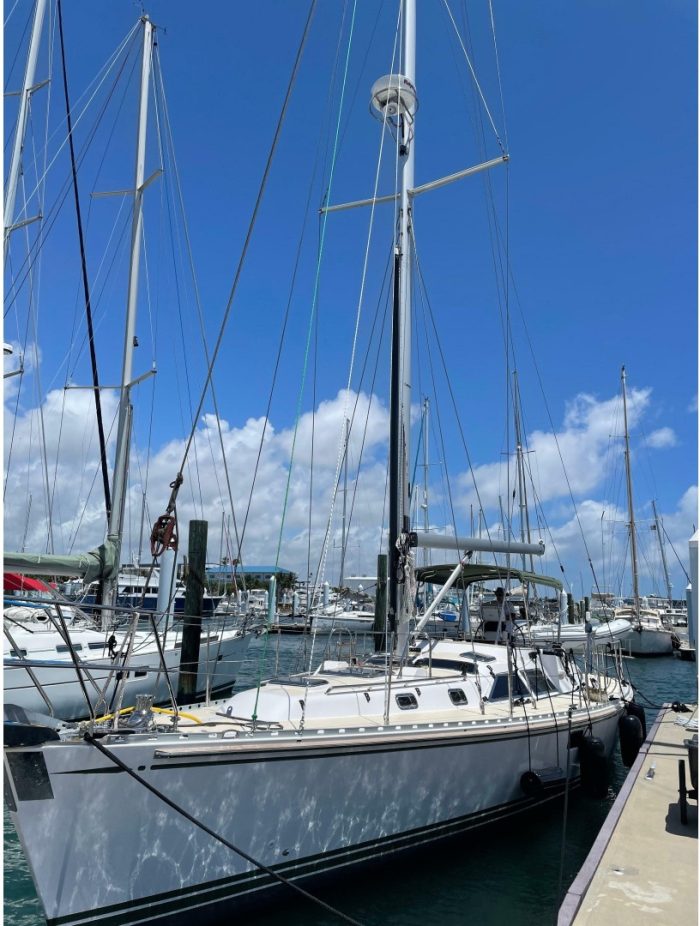 exterior, Hylas 46, sailboat for sale
