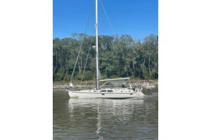 underway, Hylas 46, sailboat for sale