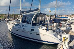 exterior, Hunter 450 Passage, sailboat for sale
