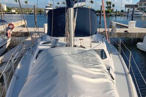 deck, Hunter 450 Passage, sailboat for sale