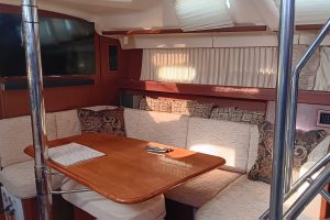 salon, Hunter 450 Passage, sailboat for sale