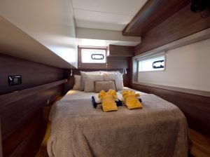 bed, Bali 4.4, catamaran for sale