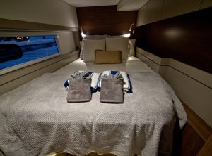 bed, Bali 4.4, catamaran for sale