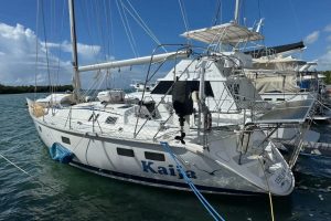 exterior, Hunter 40.5 Legend, sailboat for sale
