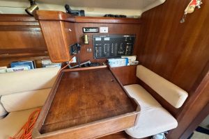 navigation station, Hunter 40.5 Legend, sailboat for sale