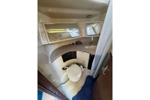 bath, Hunter 40.5 Legend, sailboat for sale