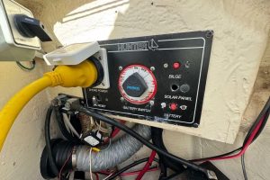 electrical, Hunter 40.5 Legend, sailboat for sale