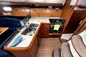 interior, Jeanneau 40 Sun Odyssey, sailboat for sale