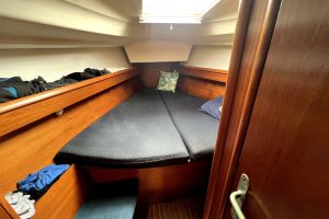 bed, Jeanneau 40 Sun Odyssey, sailboat for sale