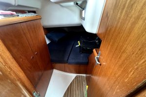 bed, Jeanneau 40 Sun Odyssey, sailboat for sale