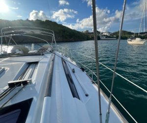 deck, Beneteau 40 Oceanis, sailboat for sale