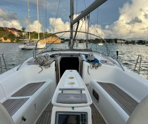 cockpit, Beneteau 40 Oceanis, sailboat for sale