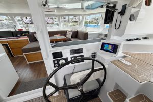 helm, Balance 526, catamaran for sale