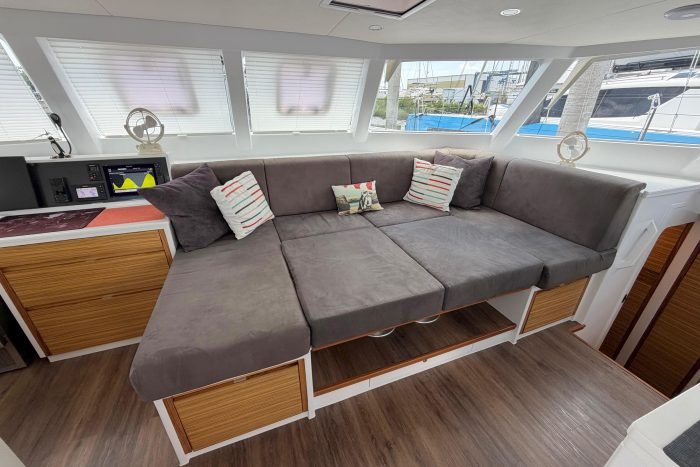salon, Balance 526, catamaran for sale