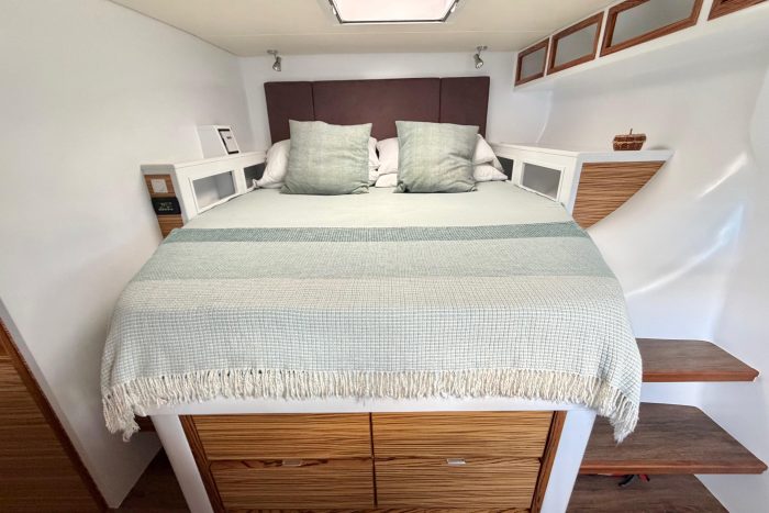 bed, Balance 526, catamaran for sale