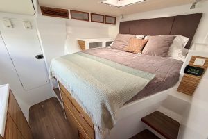 bed, Balance 526, catamaran for sale
