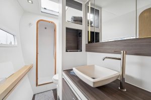 bath, Outremer 51, catamaran for sale