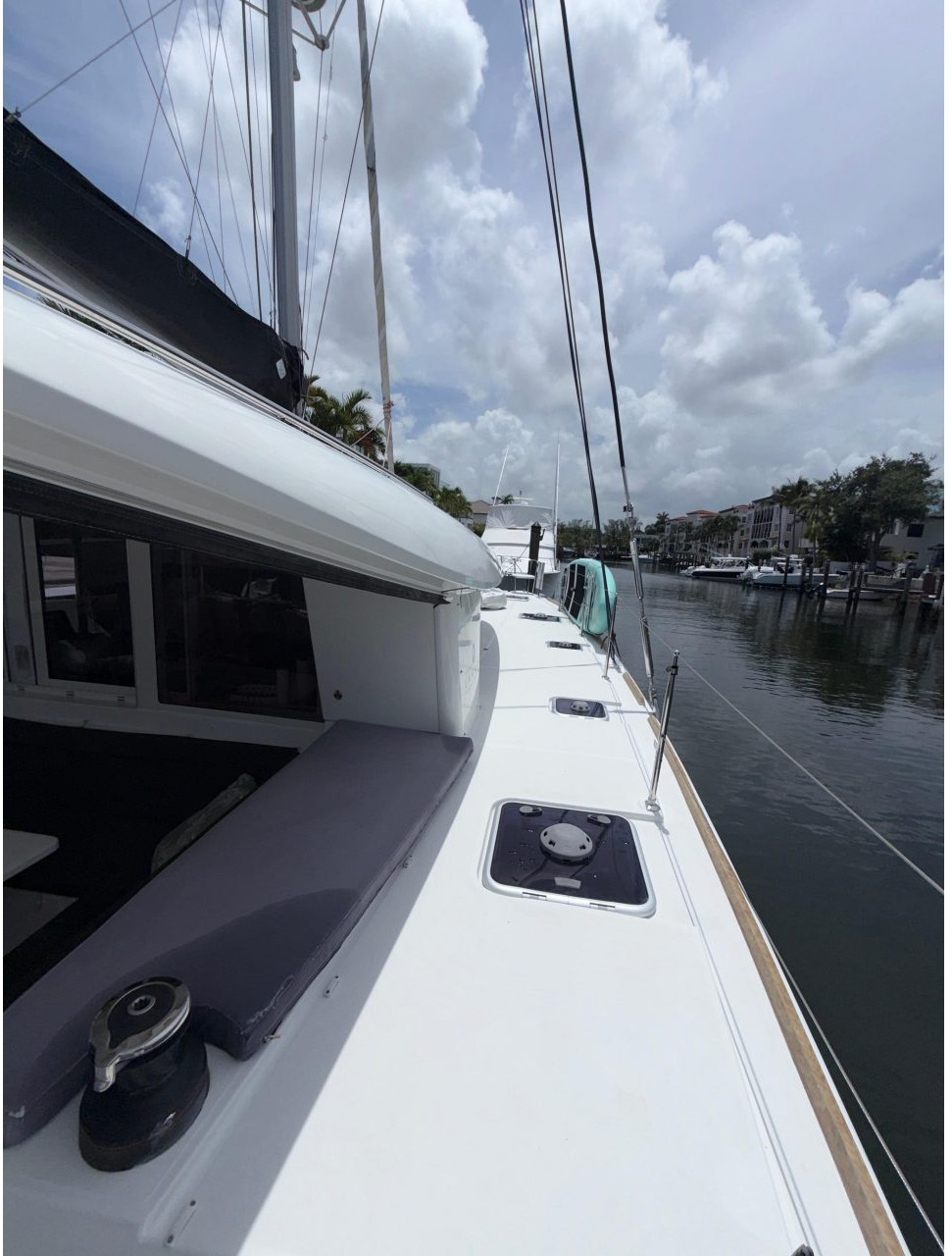 deck, Lagoon 400, catamaran for sale
