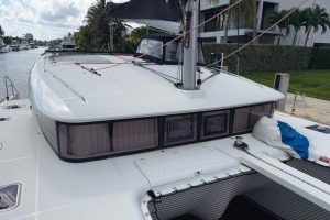 deck, Lagoon 400, catamaran for sale