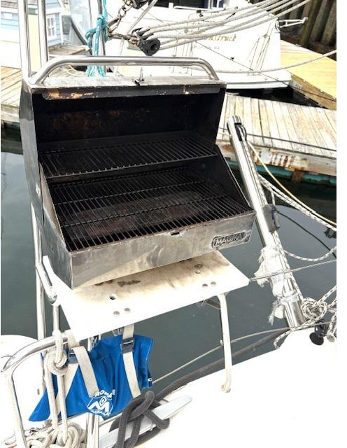 deck, Lagoon 440, catamaran for sale