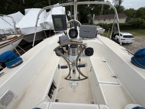 helm, Morgan 43, sailboat for sale