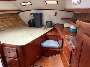 bed, Morgan 43, sailboat for sale