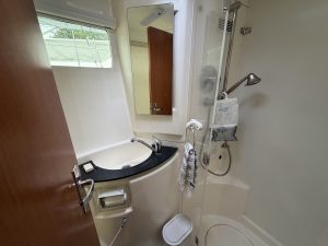 bath, Leopard 46, catamaran for sale