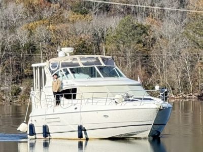Cruisers 4450, trawler for sale