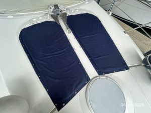 deck, Cruisers 4450, trawler for sale