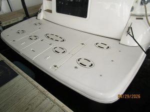 deck, Cruisers 4450, trawler for sale