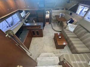 salon, Cruisers 4450, trawler for sale