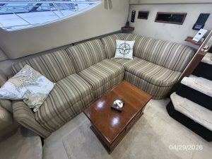 salon, Cruisers 4450, trawler for sale