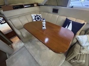salon, Cruisers 4450, trawler for sale