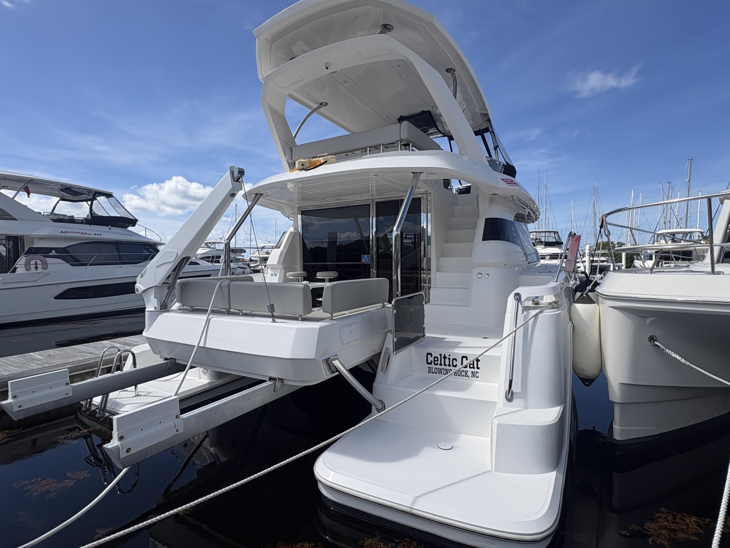 2022 Aquila 44