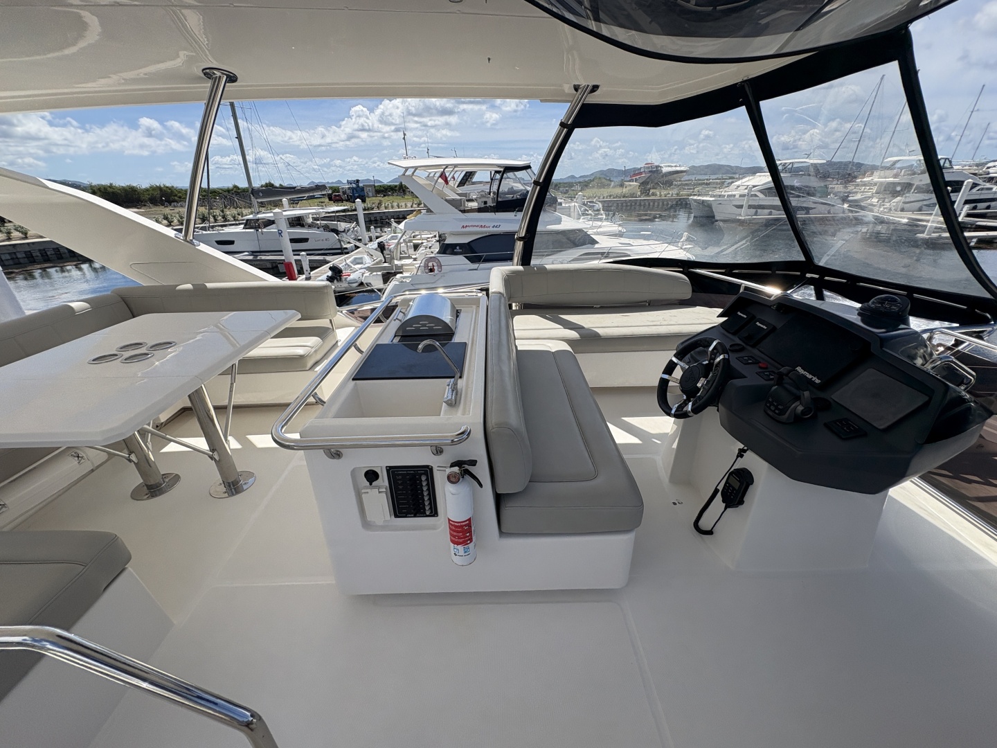 2022 Aquila 44