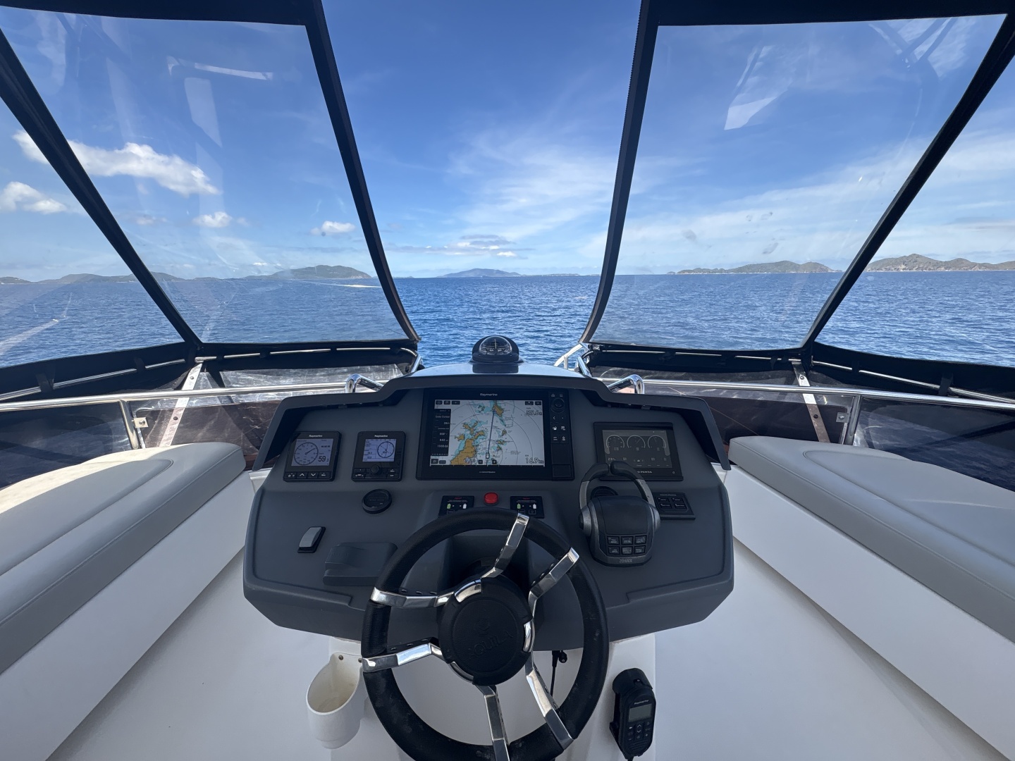 2022 Aquila 44