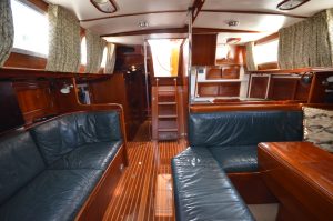 salon, Hinckley 59 Sou’wester, sailboat for sale
