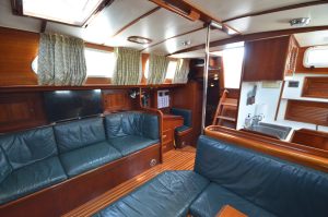 salon, Hinckley 59 Sou’wester, sailboat for sale