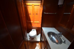 bath, Hinckley 59 Sou’wester, sailboat for sale